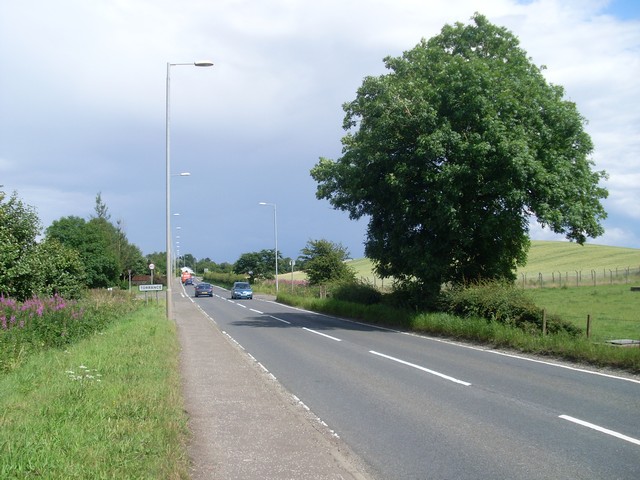 File:Approaching Torrance on the A807 - Geograph - 1404450.jpg