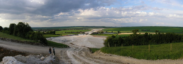 File:Panorama towards Royston from Baldock bypass - Geograph - 291328.jpg