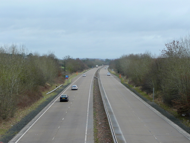 File:A40 looking east - Geograph - 1686517.jpg
