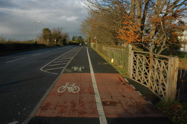 File:Cycle path and footpath past Pershore High School - Geograph - 1062520.jpg