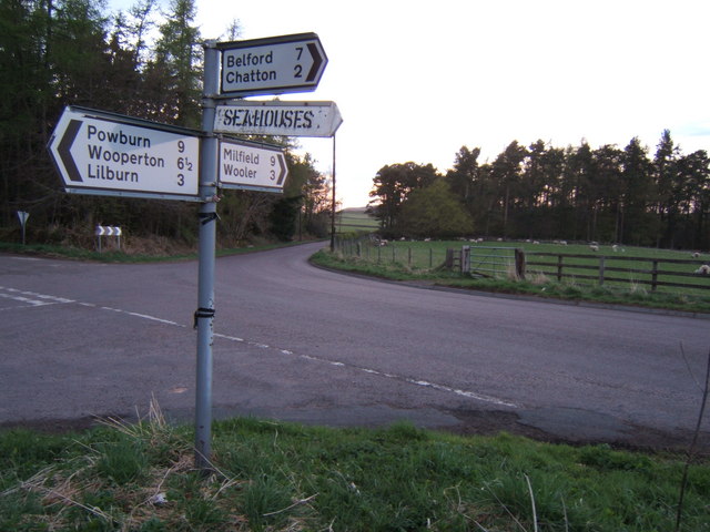 File:Junction on the B6348 - Geograph - 1248770.jpg