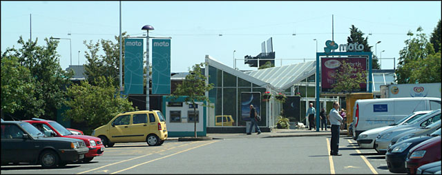 File:Exeter Motorway Service Area - Geograph - 18180.jpg