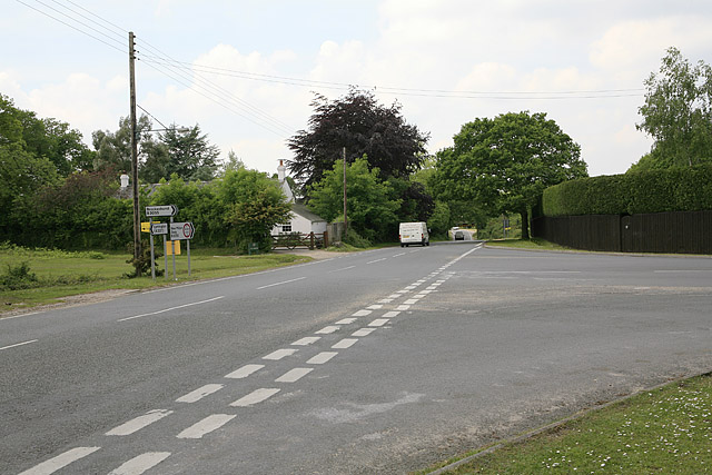 File:B3055 road junction south of Brockenhurst - Geograph - 182365.jpg