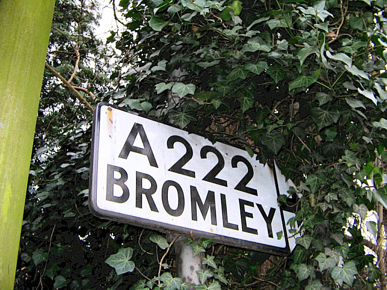 File:A222 Bromley Sign - Coppermine - 935.jpg