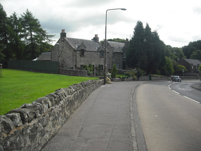 File:The Loan Torphichen (C) Jim Smillie - Geograph - 2018440.jpg