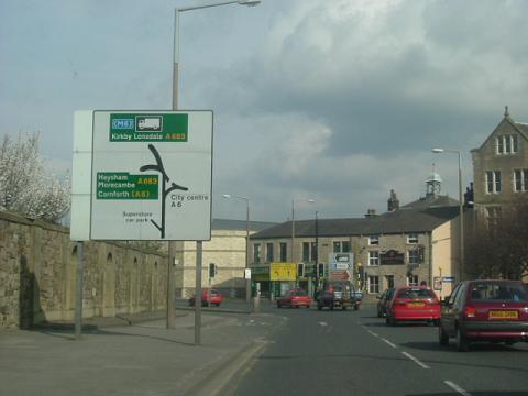 File:A683 junction, at the Greyhound Bridge complex in Lancaster. - Coppermine - 1444.JPG