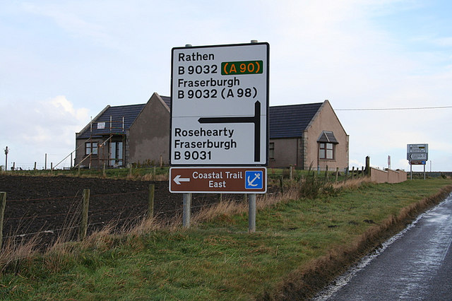 File:Road sign and house at Hillcrest - Geograph - 317872.jpg