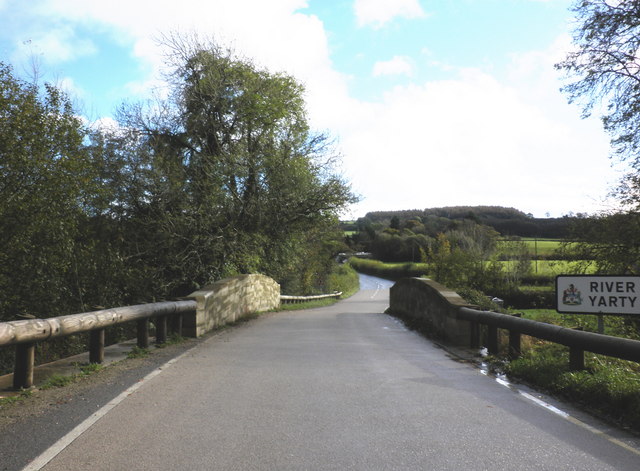 File:Bridge across the River Yarty, on the A30 - Geograph - 1567834.jpg