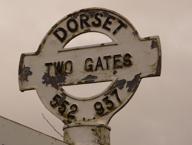 File:Eggardon Hill- Two Gates signpost detail - Geograph - 1785074.jpg