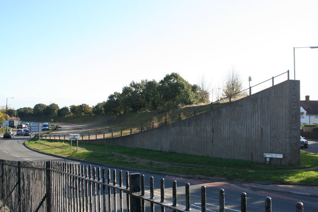 File:Brooklands circuit (C) David Ashcroft - Geograph - 1105090.jpg