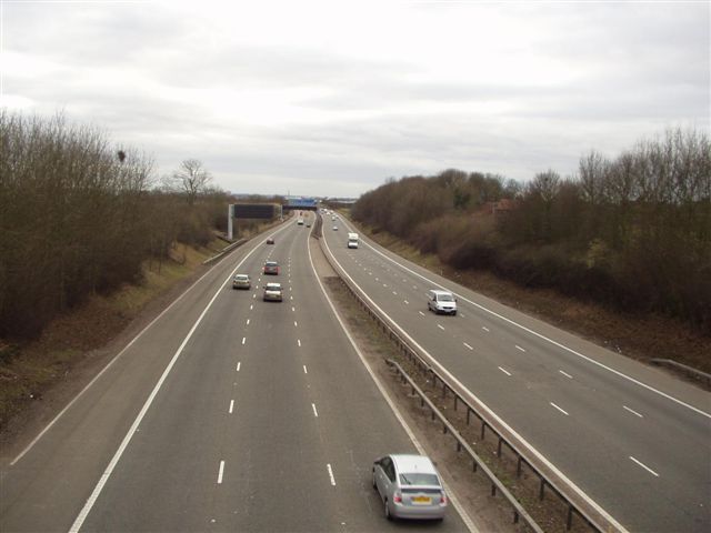 File:M69 Shilton - Coppermine - 17161.jpg