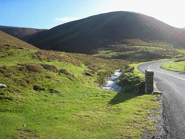 File:Glenclach Burn and Moor End - Geograph - 1004228.jpg