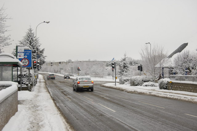 File:Junction of Victoria Street and Farburn Terrace, Dyce - Geograph - 1666578.jpg