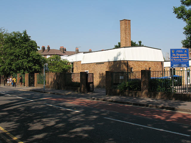 File:St Francis Primary School, Peckham (C) Stephen Craven - Geograph - 1897904.jpg