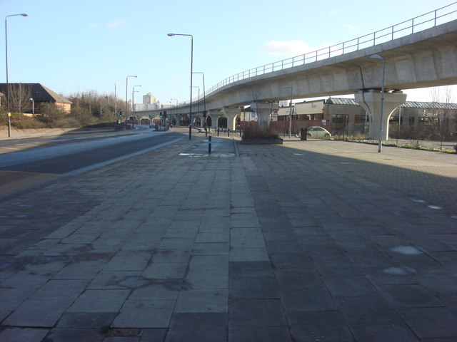 File:A1020, North Woolwich Road - Geograph - 1126456.jpg