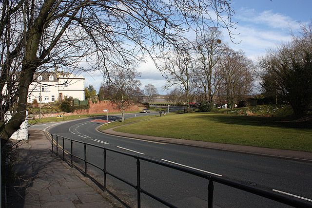 File:A48 sweeps out of Newnham - Geograph - 1729199.jpg