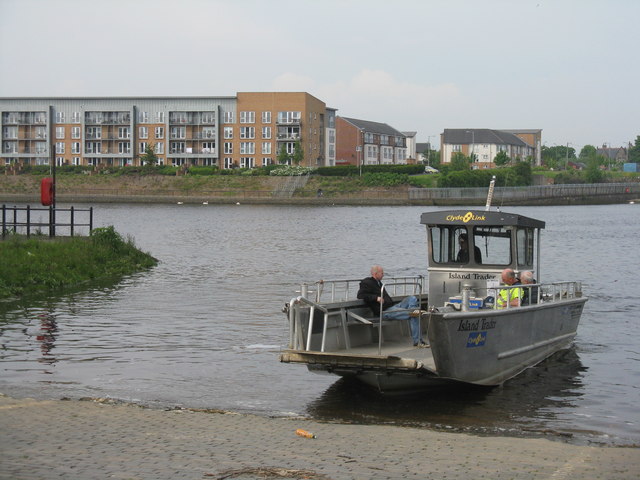 File:Yoker-Renfrew ferry - Geograph - 3987858.jpg