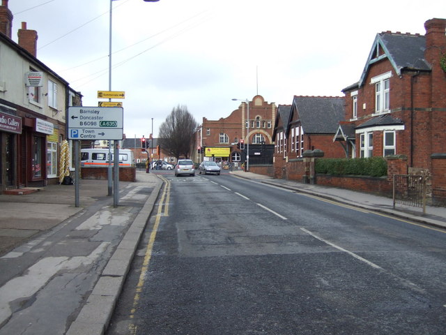 File:High Street, Goldthorpe (B6098) (C) JThomas - Geograph - 3326995.jpg