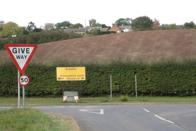 File:Junction of the B4463 and the A4189 - Geograph - 1527499.jpg