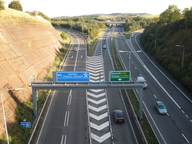 File:Major road junction, at the end of the A30 - Geograph - 996305.jpg