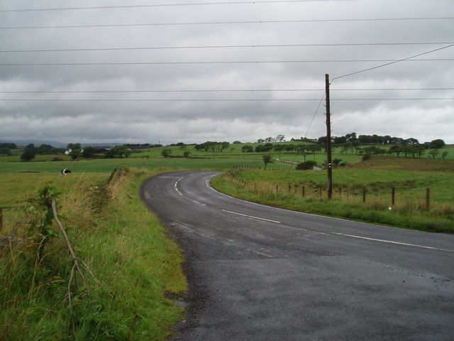 File:B776 to Howwood - Geograph - 1422433.jpg