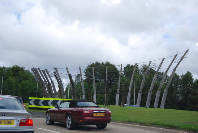 File:Sculpture on the A82 (C) N Chadwick - Geograph - 2784966.jpg