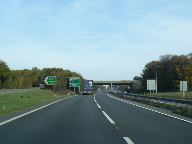 File:A34 northbound nears the A303 overbridge - Geograph - 4238123.jpg