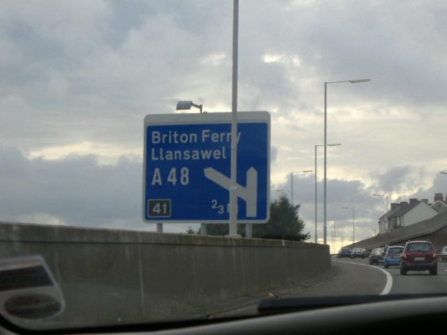 File:Approaching J41, Briton Ferry-Llansawel. The M4 here has just 'flown over' the district of Taibach. - Coppermine - 7382.jpg