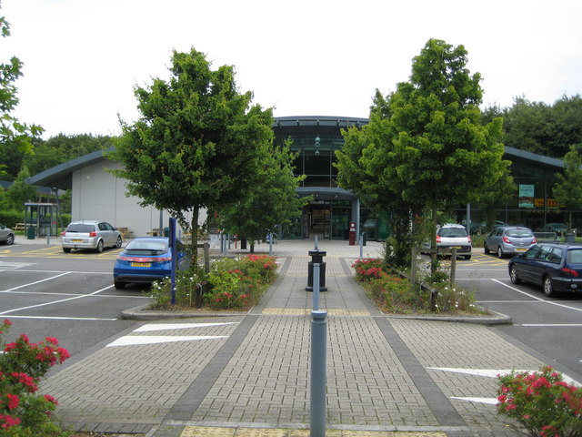 File:M3 Motorway- Winchester Services (northbound) - Geograph - 886027.jpg