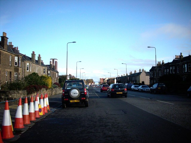 File:Portobello Road, Edinburgh - Geograph - 1029806.jpg