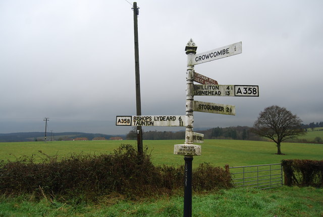 File:Road Sign, Townsend Crossroads - Geograph - 1651460.jpg