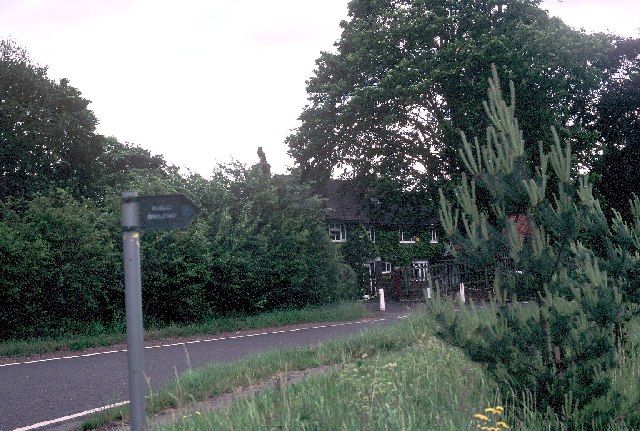 File:Mumbery Hill - Geograph - 16663.jpg