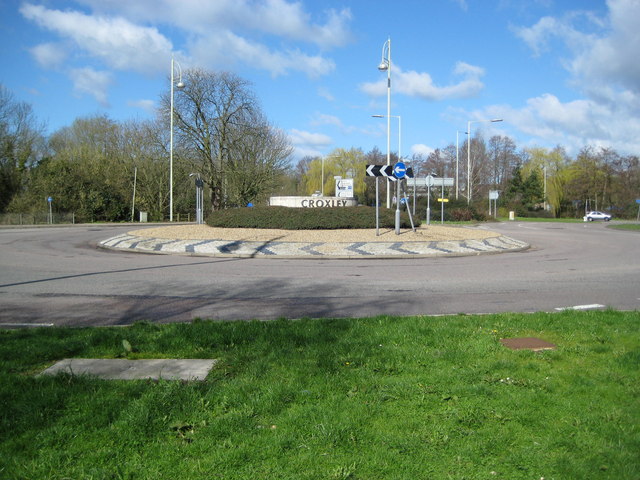 File:Watford- The Croxley roundabout - Geograph - 732317.jpg