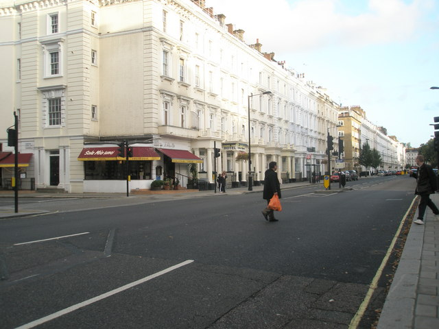 File:Pedestrians crossing the A3213 - Geograph - 1558403.jpg