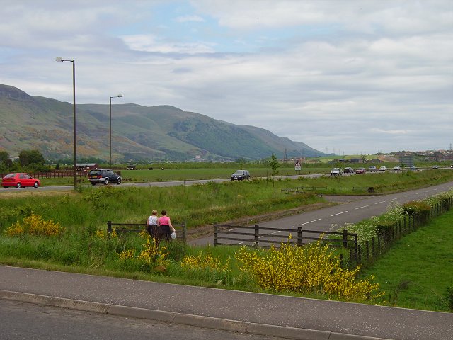 File:New and old roads - Geograph - 189055.jpg