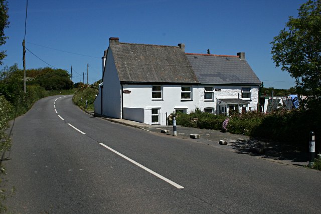 File:Houses by the Road, Trevellas Downs - Geograph - 181574.jpg