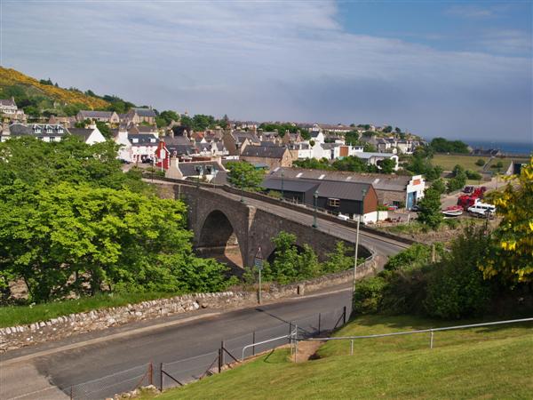 File:A9 - Old bridge at Helmsdale - Coppermine - 1273.jpg
