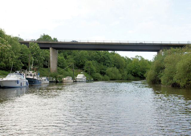 File:Carrington Bridge - Geograph - 1347948.jpg