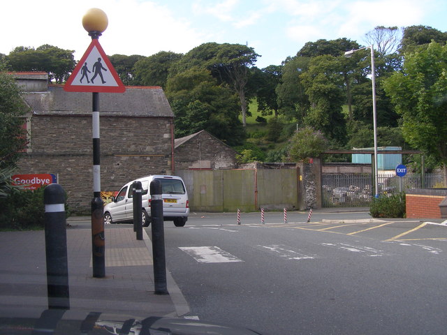 File:Lake Road from Tesco car park (C) Anne and Jeff Rolfe - Geograph - 1974287.jpg