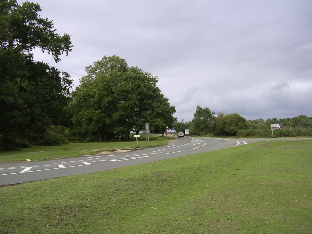 File:The Hill Top junction of the B3054, Beaulieu, New Forest - Geograph - 43468.jpg