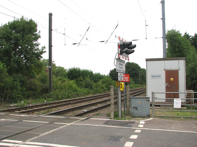 File:Level crossing at Church Road - Geograph - 1429273.jpg