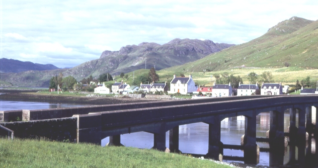 File:Dornie Bridge - Geograph - 8335.jpg