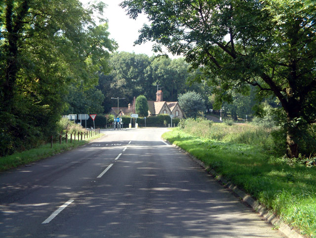 File:Botley Hill junction of B269 and B2024, CR6 - Geograph - 53446.jpg