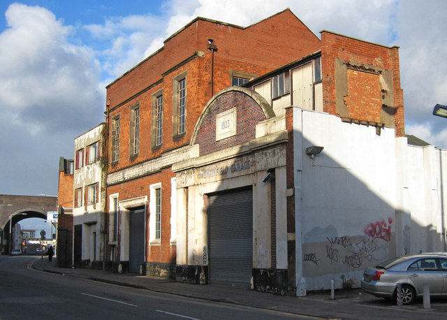 File:The former Smithfield Garage, Meriden Street, Birmingham - Geograph - 2789700.jpg