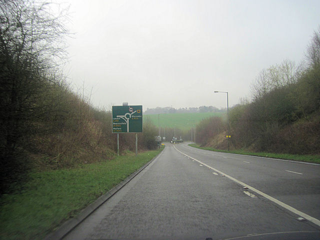 File:A413 approaching A404 junction... (C) John Firth - Geograph - 2862267.jpg