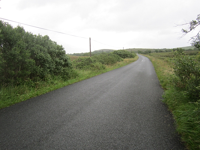 File:R316 between Nephin and Tristia - Geograph - 3085663.jpg