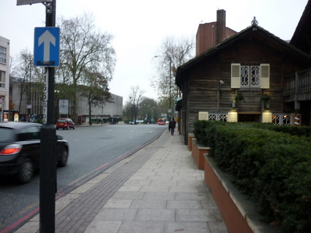 File:Avenue Road, Swiss Cottage, London - Geograph - 2193064.jpg