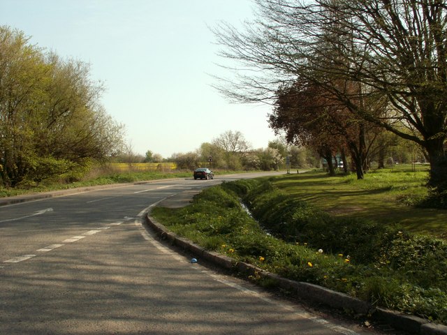 File:Lordship Road, viewed from Cow Watering... (C) Robert Edwards - Geograph - 781551.jpg
