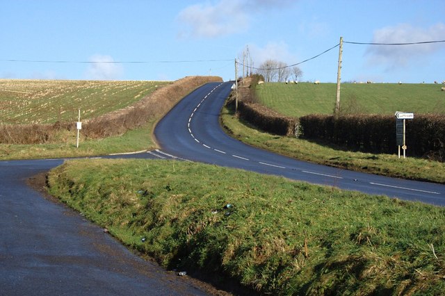 File:Peek Moor Cross in January - Geograph - 1672403.jpg