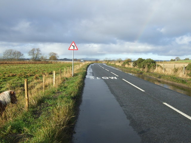 File:B979 heading west (C) JThomas - Geograph - 3976208.jpg